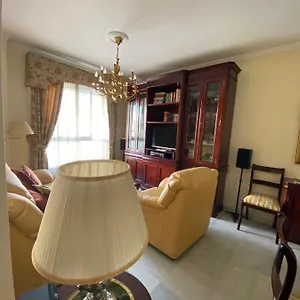 Fantastico Con Parking Avenida De Cadiz Séville